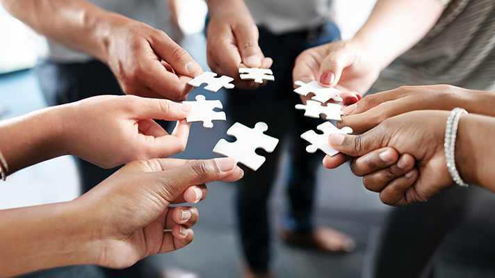 人力资源公司1066vip威尼斯(中国)国际认为中国制造业企业出海应提前做到知己知彼